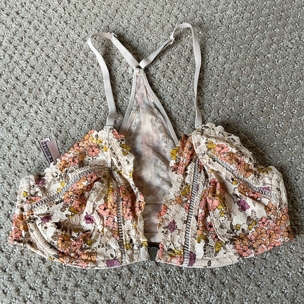 Brand New VS Lace Bralette